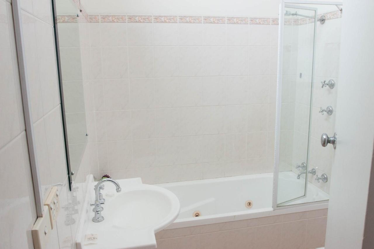 Wiley Park Hotel Сидней Экстерьер фото